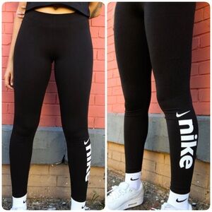 Nike Swoosh Logo NSW Black Leggings Women’s 2X Tights Pants Running Gym Workout